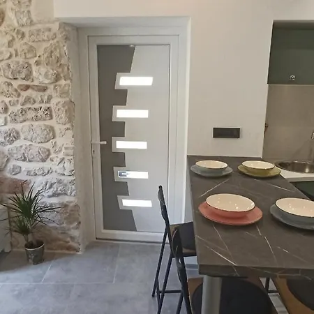Apartment Grannyanny
