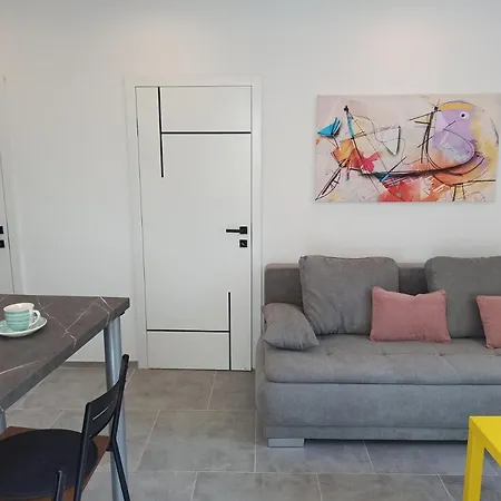 Grannyanny Apartment *